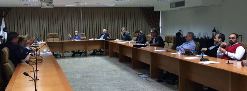 associados participam de assembleia e conselho diretor da atp